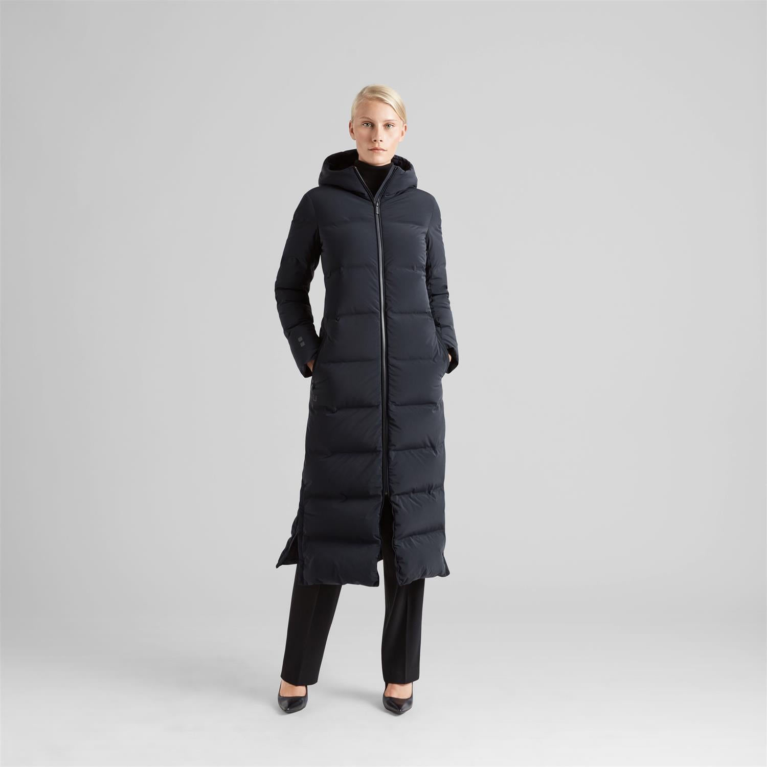 W Infinity Down Coat black
