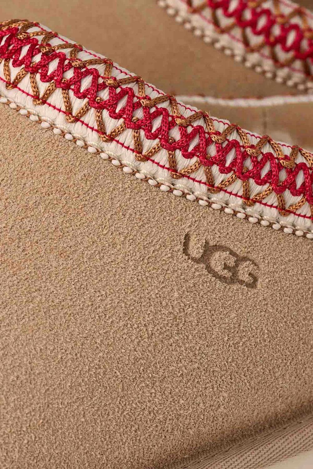 W Tasman Sand Dark Cherry