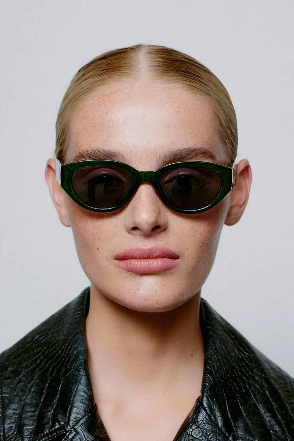 Winnie Dark Green Transparent