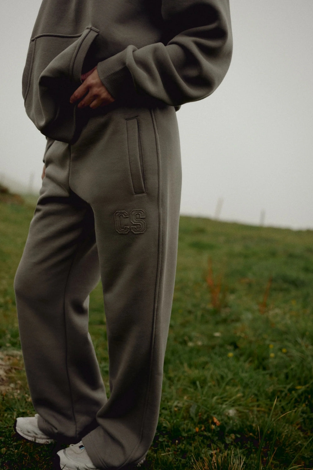 W. CS SL Sweatpants Khaki