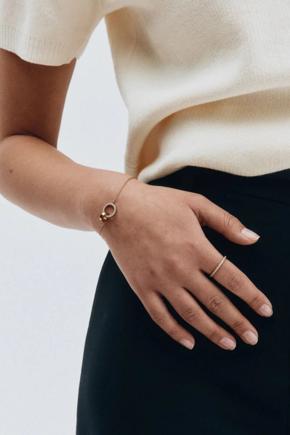 Eternal Orbit Bracelet Gold