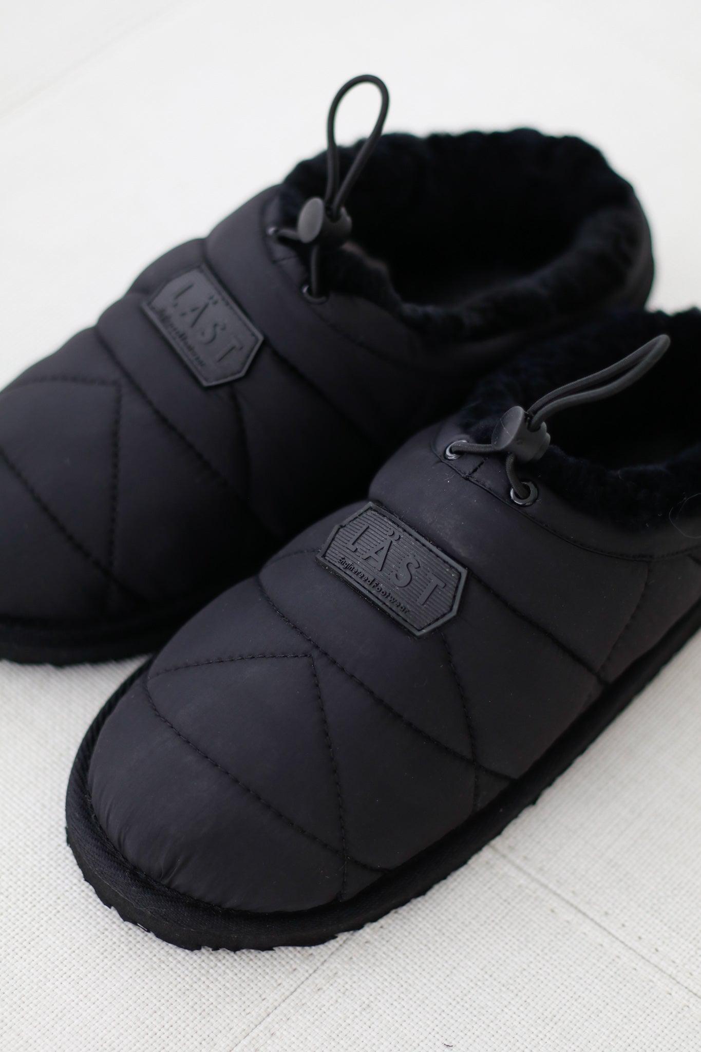 Amelia-Black-2