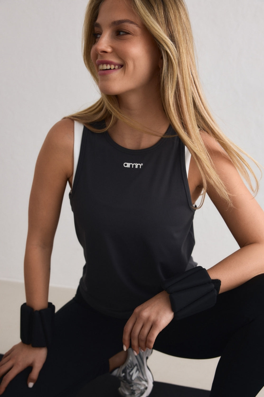Soft Basic Singlet Shadow Grey