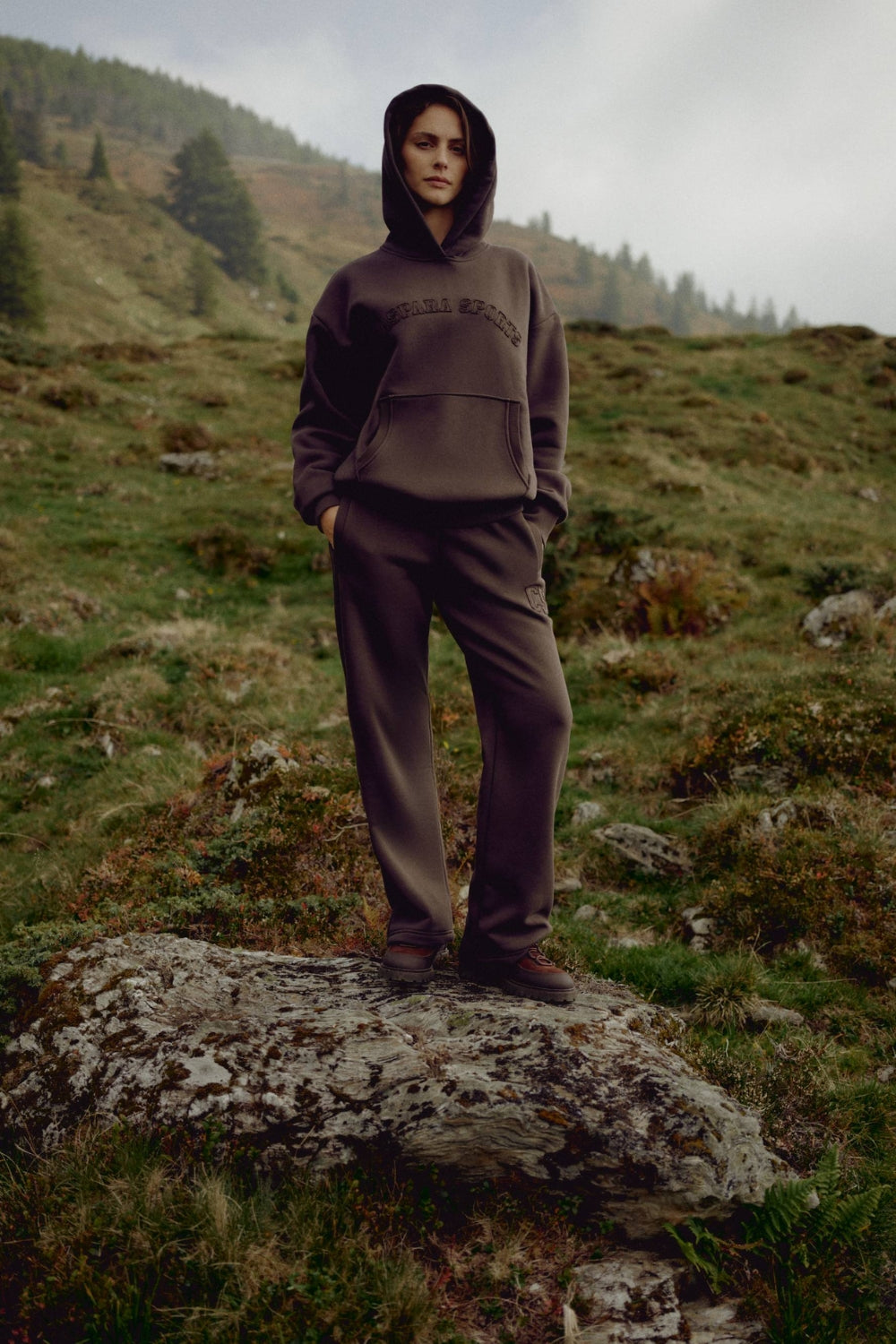 W. CS Hoodie Espresso