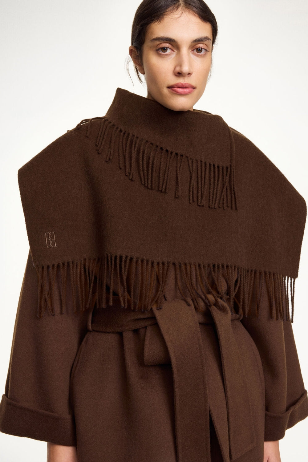 Turtla wool fringe bib Carafe