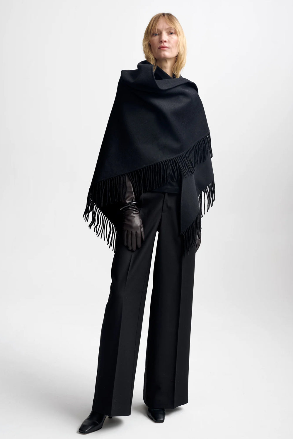 Alba Wool Scarf Black