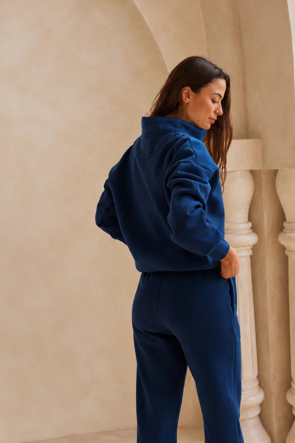 The Straight-Leg Sweatpants Navy