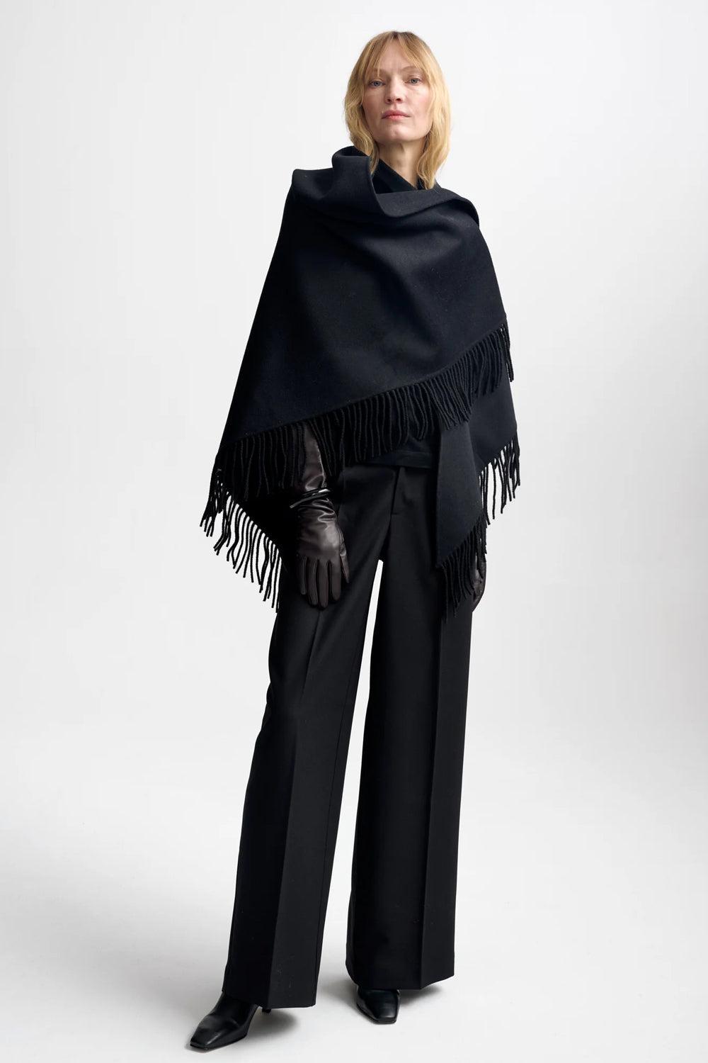 Alba Wool Scarf Black