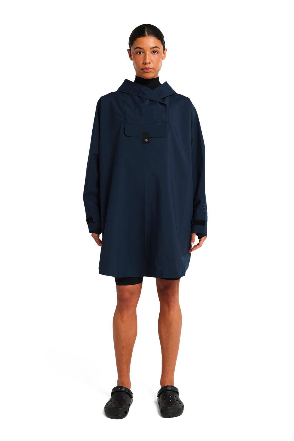 Bergen Poncho Dark Navy