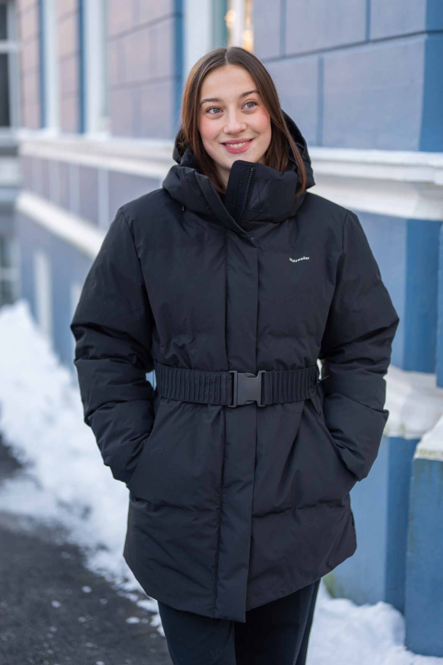 Besseggen Lt. Down Jacket Black