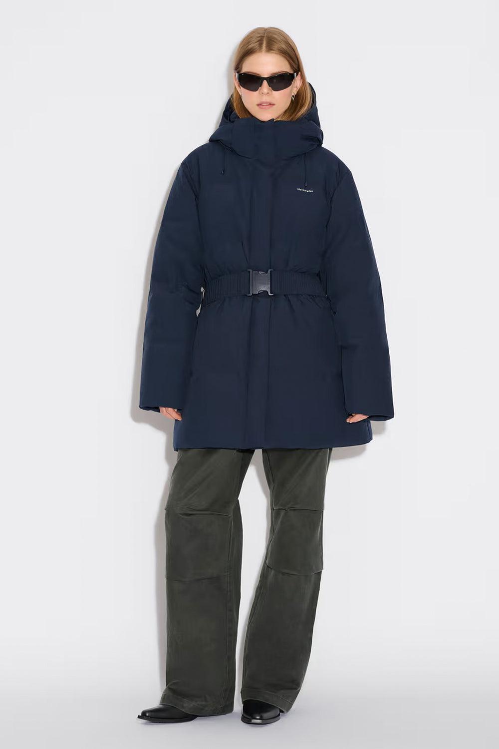 Besseggen Lt. Down Jacket Dk. Navy