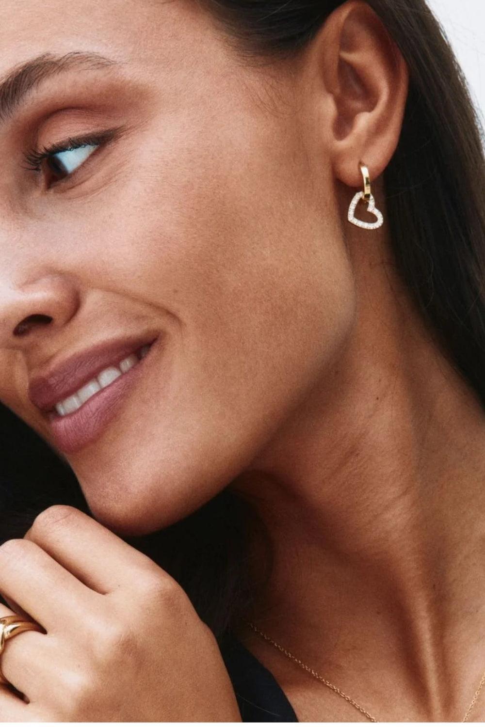 Eternal Heart Earrings Gold