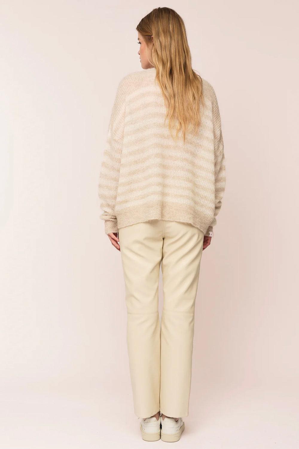 Flora RN Sweater Beige stripe