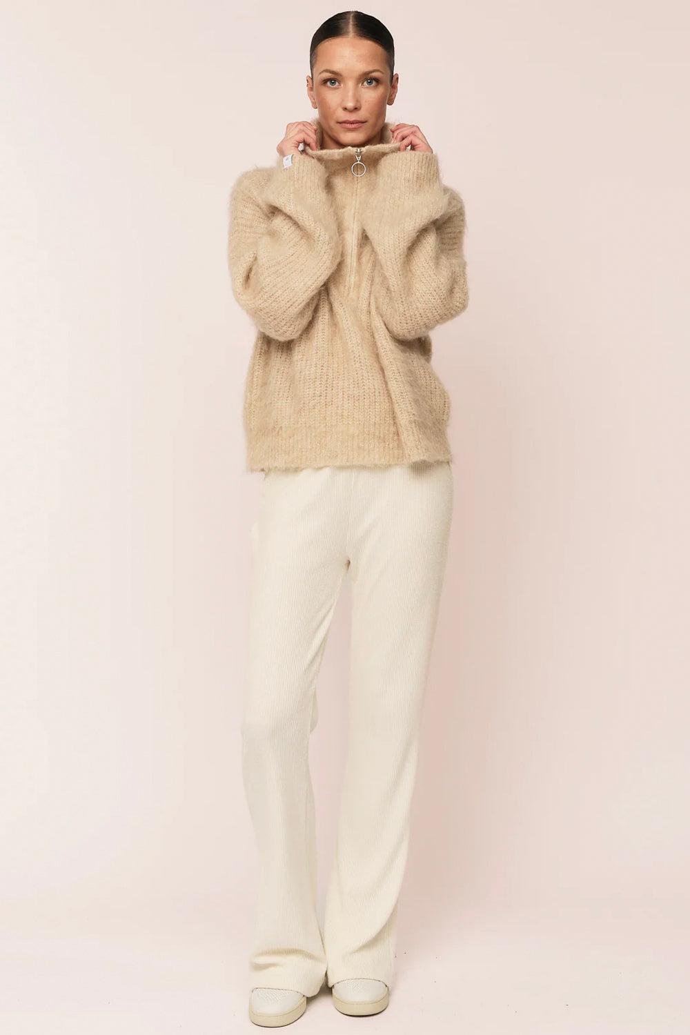 Florie Brushed zip knit Warm sand