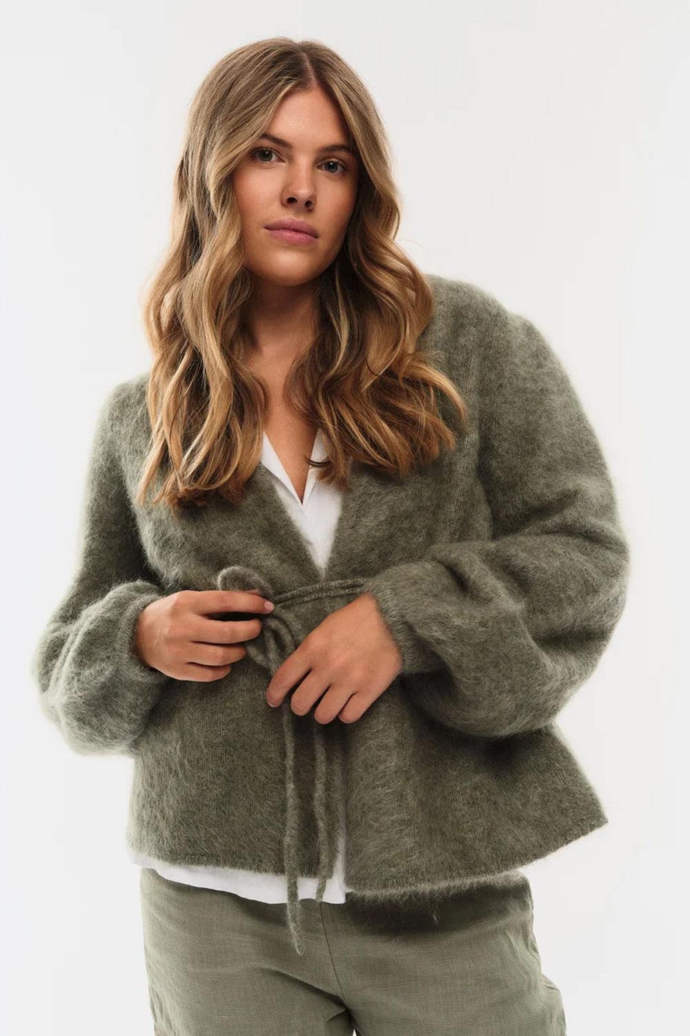 Fredrikke Chunky Cardigan Sage Green
