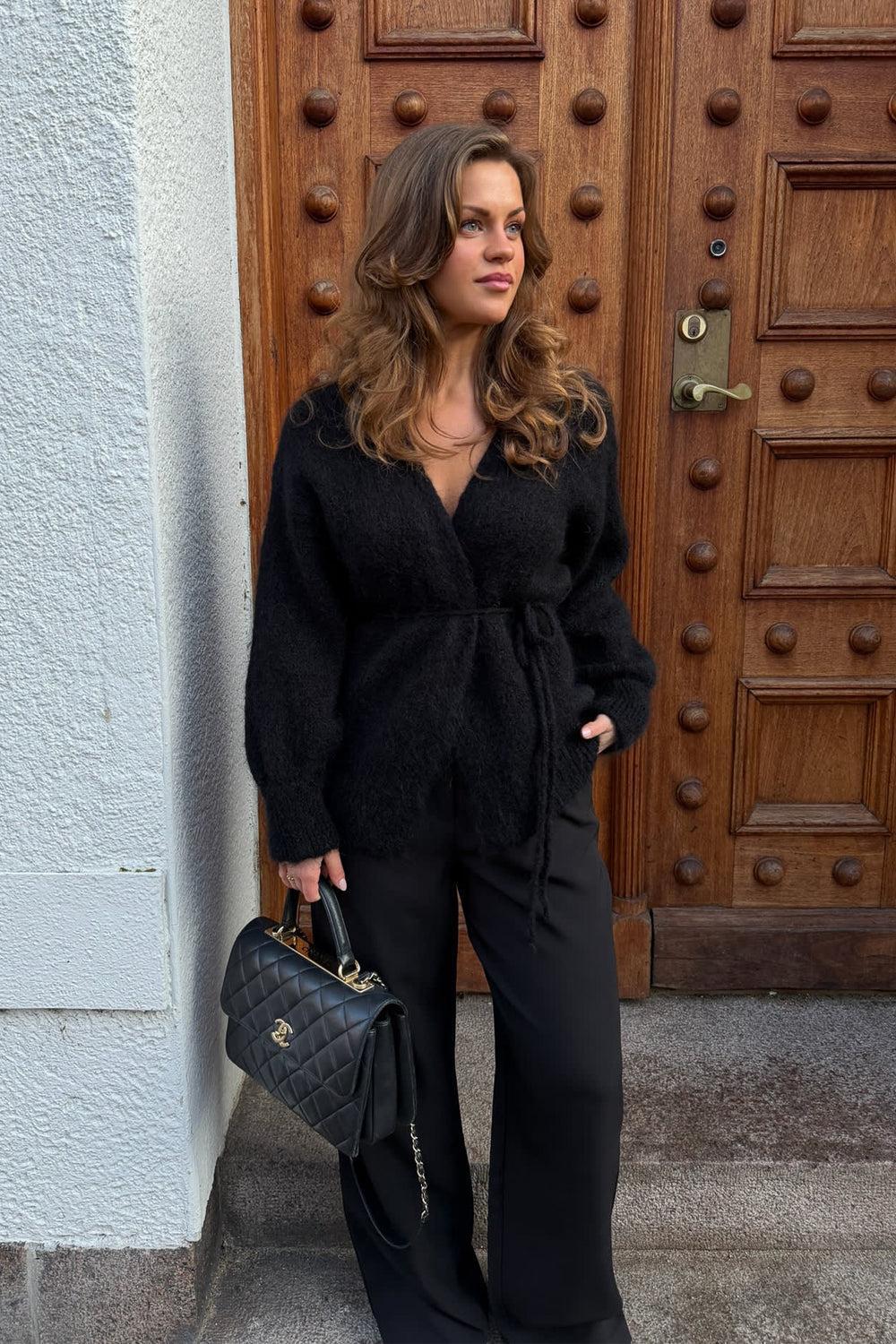 IdaIC Wrap Cardigan Black