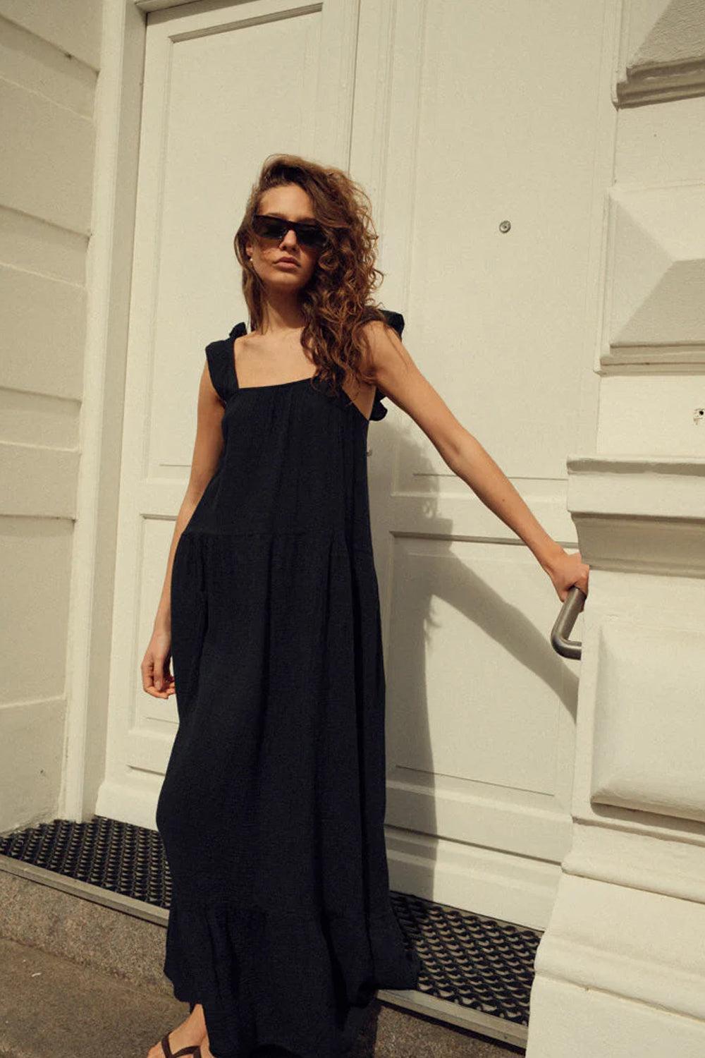 Lina Dress Black