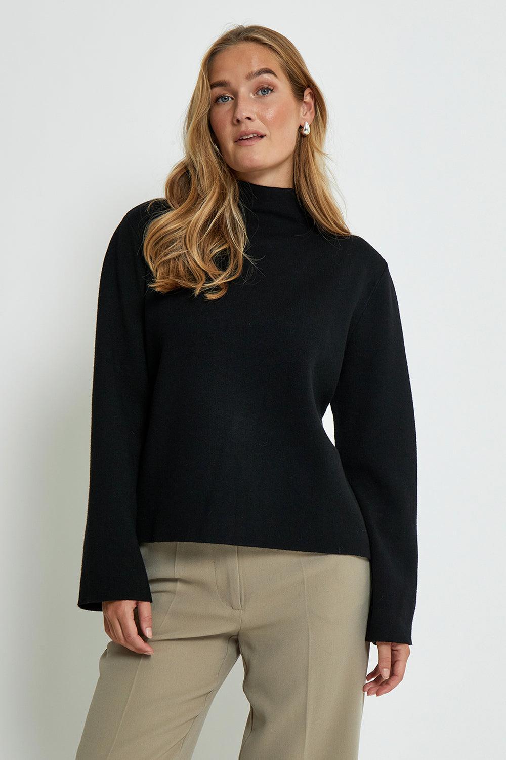 MSLupi High Neck Knit Black