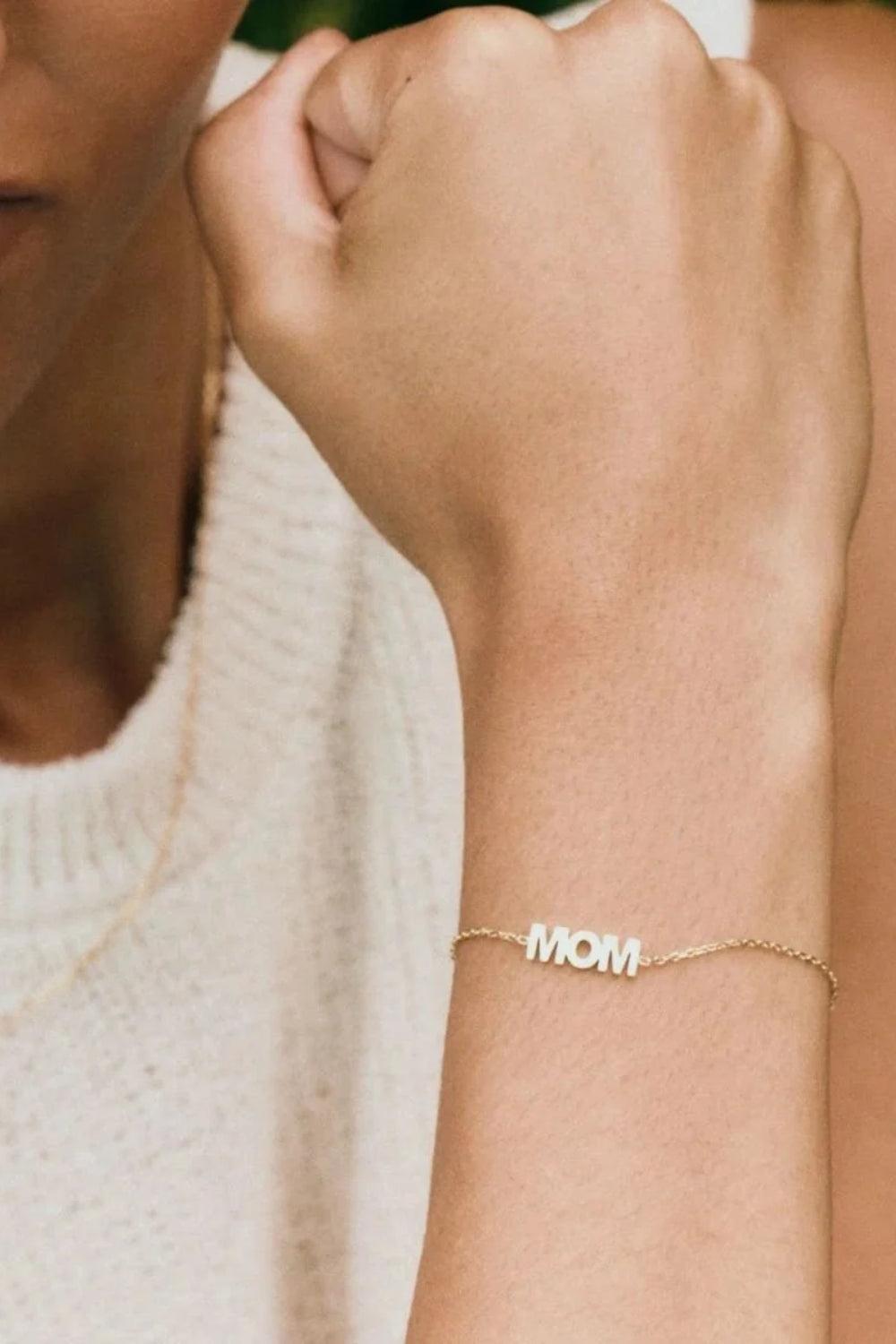 Mom Bracelet Gold