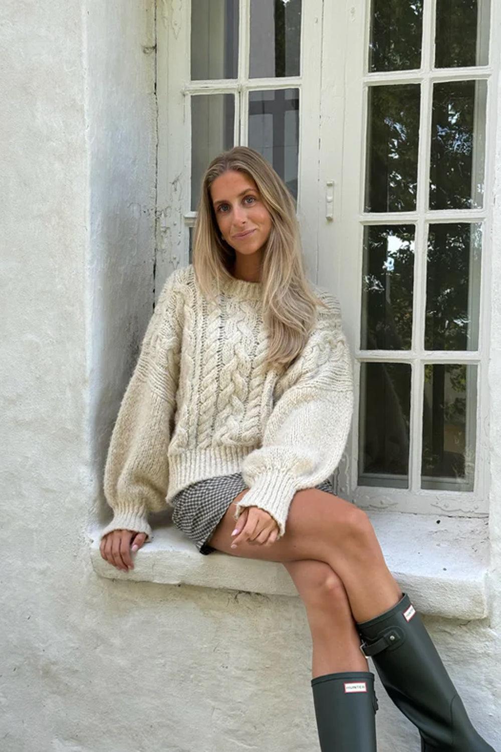 NoraIC Sweater Off white