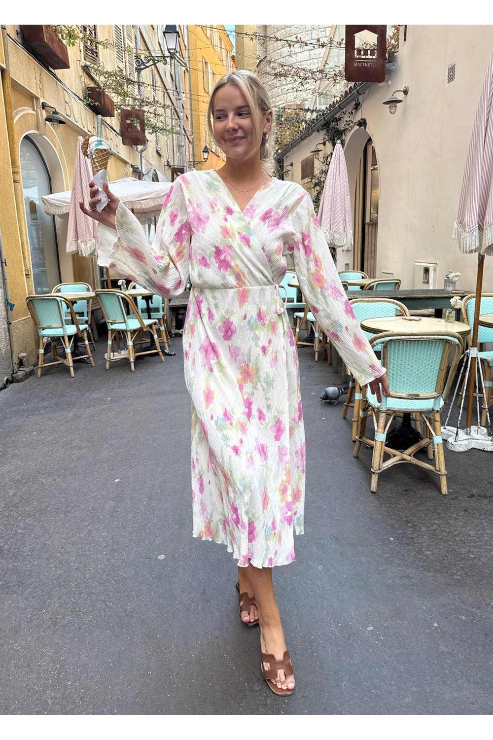 Ofelia Long Wrap Dress Pink Flower Blush Print