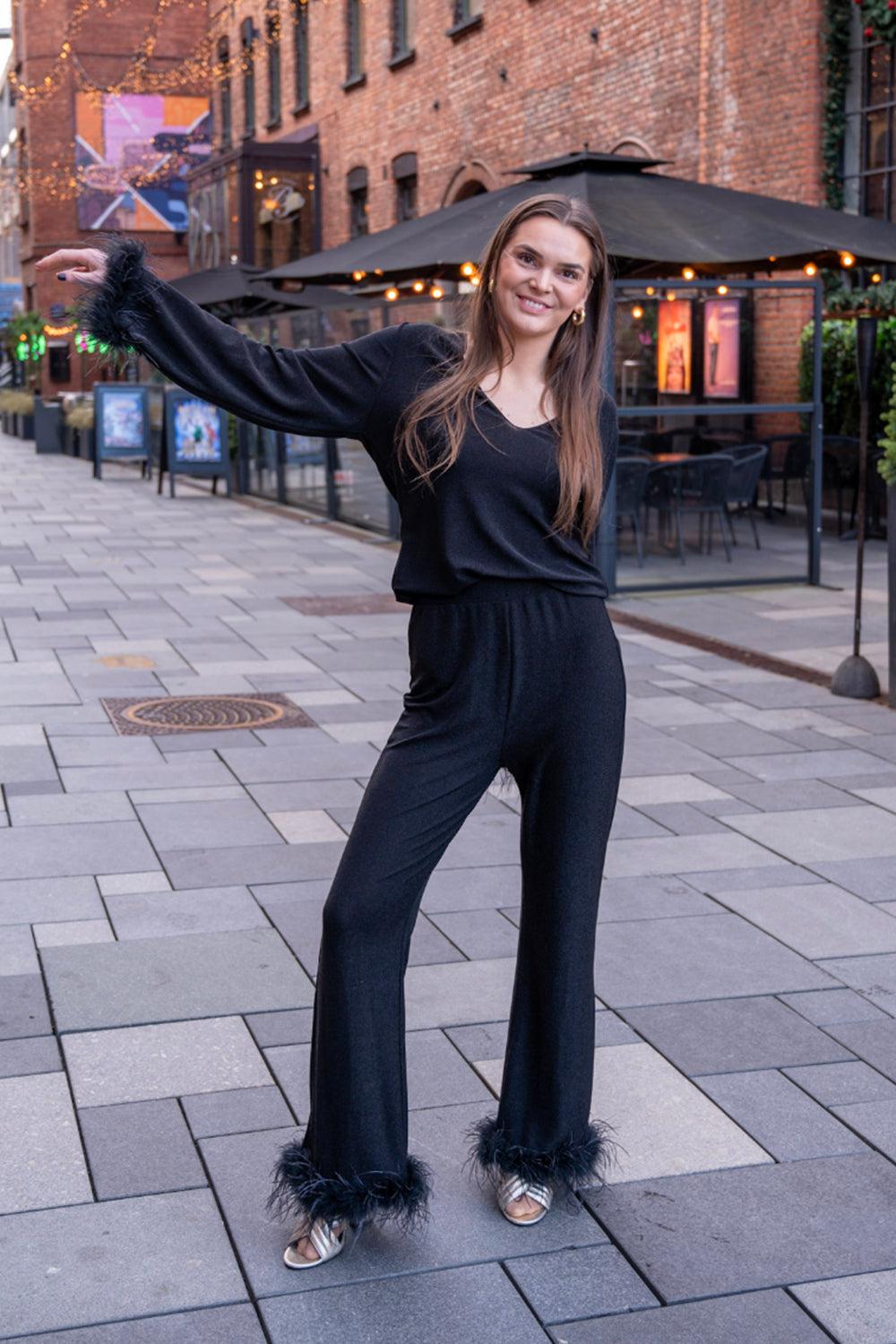 Peach pants black glitter