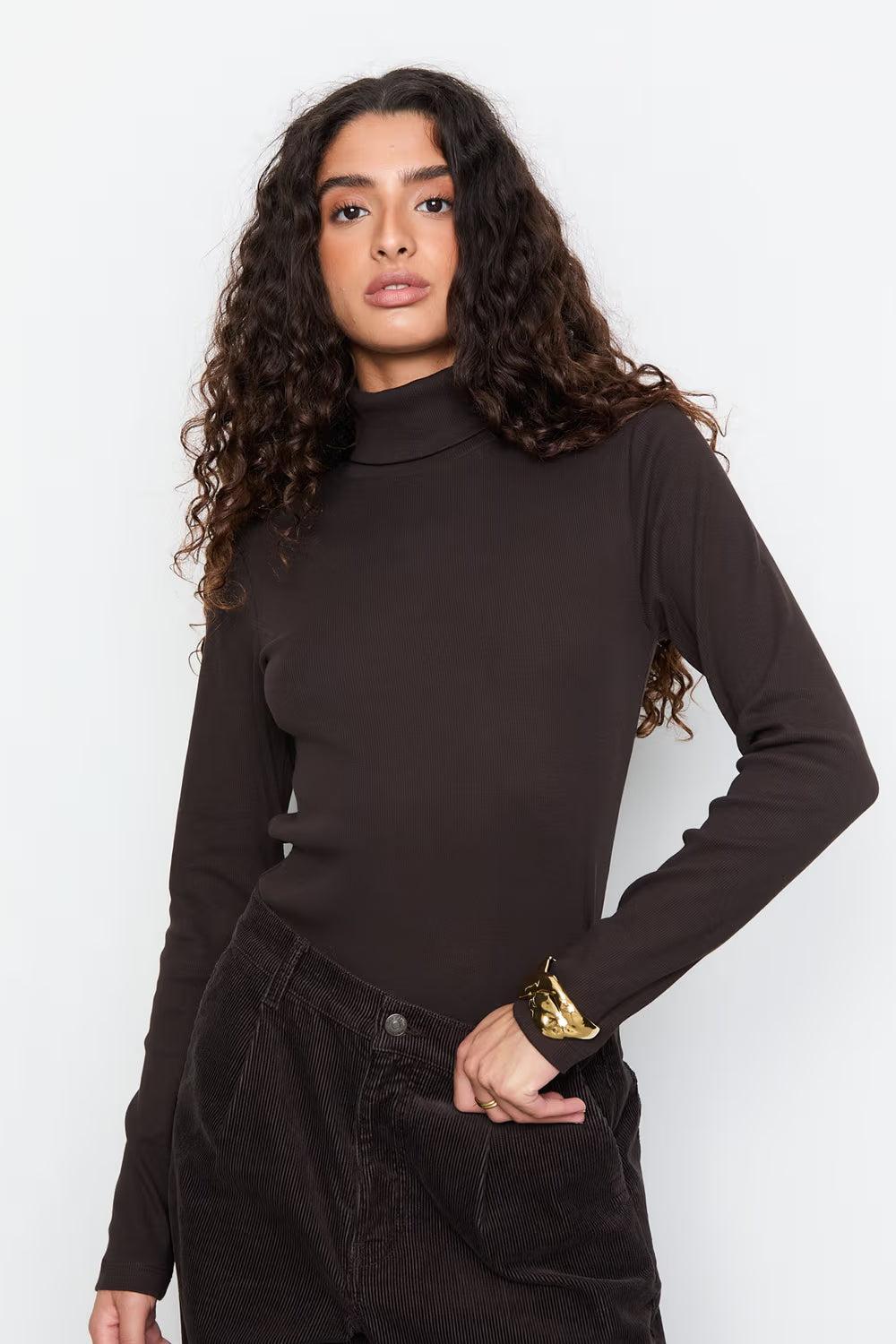 Petra rib Turtleneck dark brown