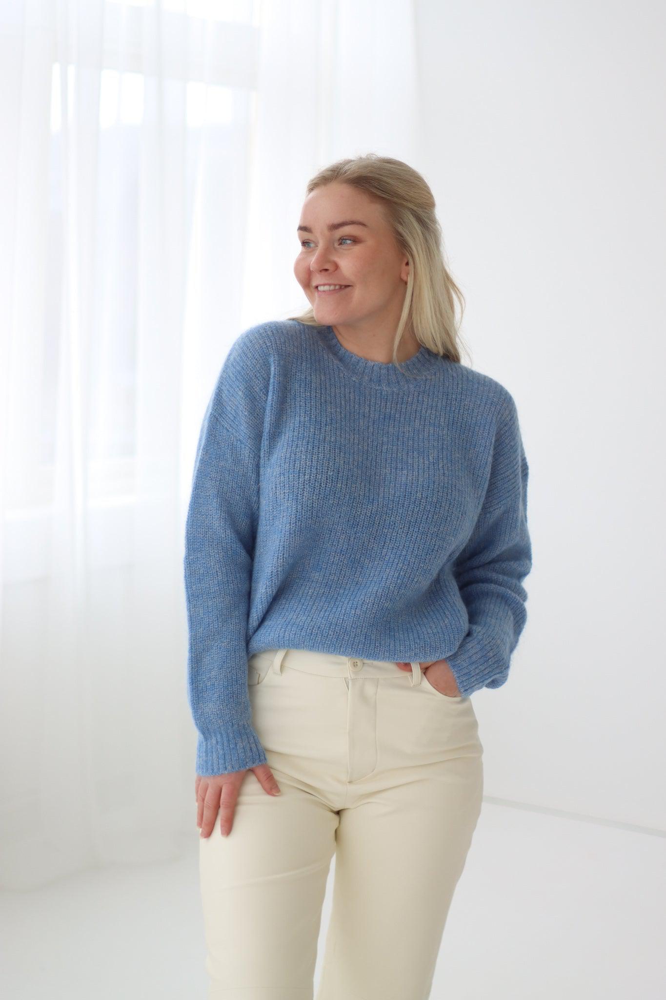 Sande-knit-sweater-blue-mix-2