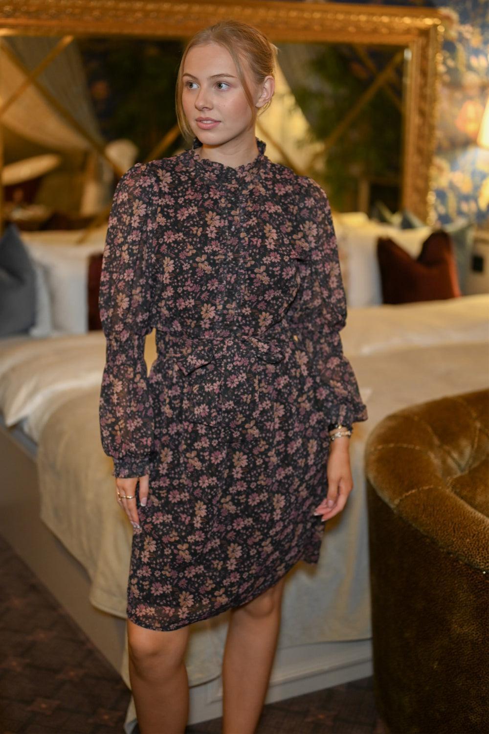 Siri short Dress Black /pink flower