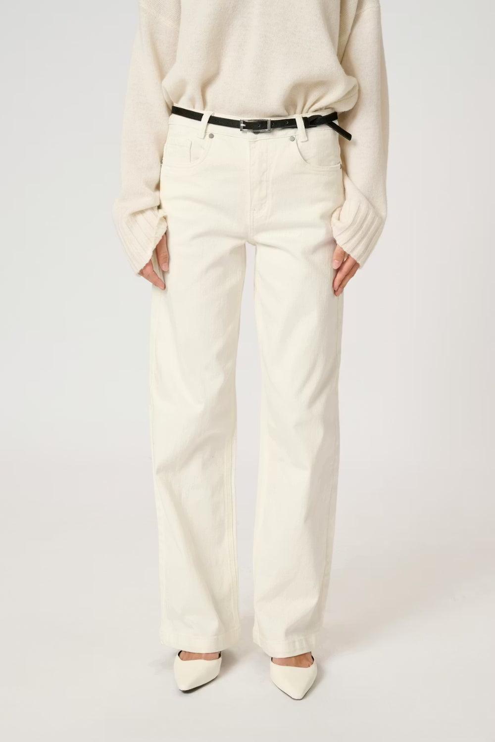 The Louis High Wide 34" White