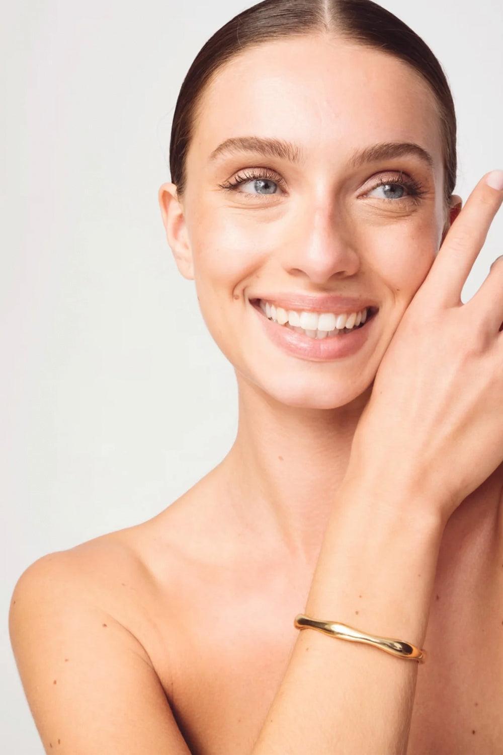 The Sleek Bangle
