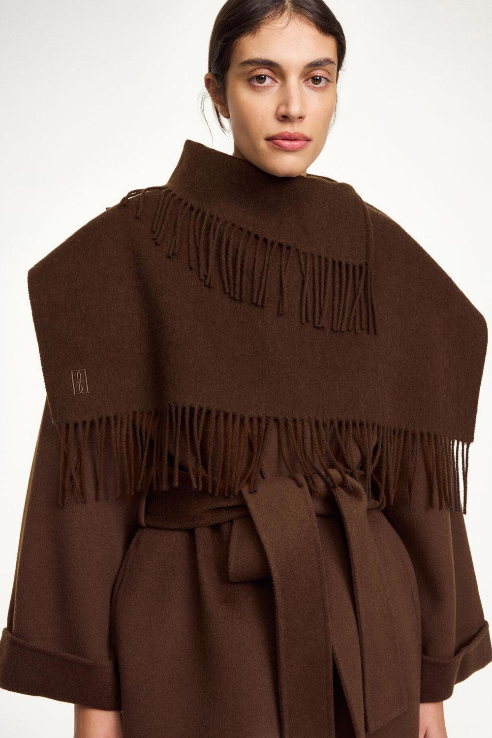 Turtla wool fringe bib Carafe