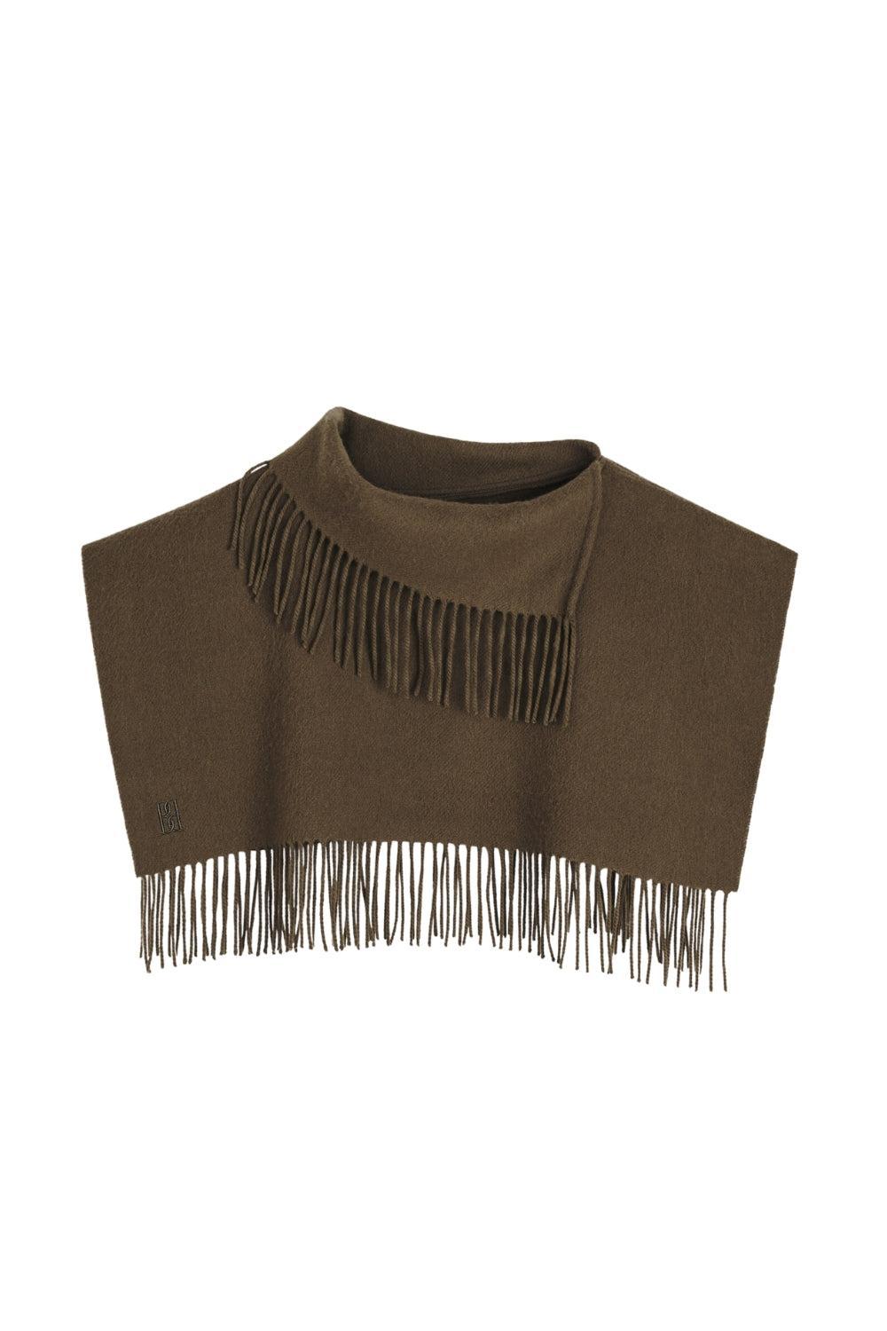 Turtla wool fringe bib Hunt