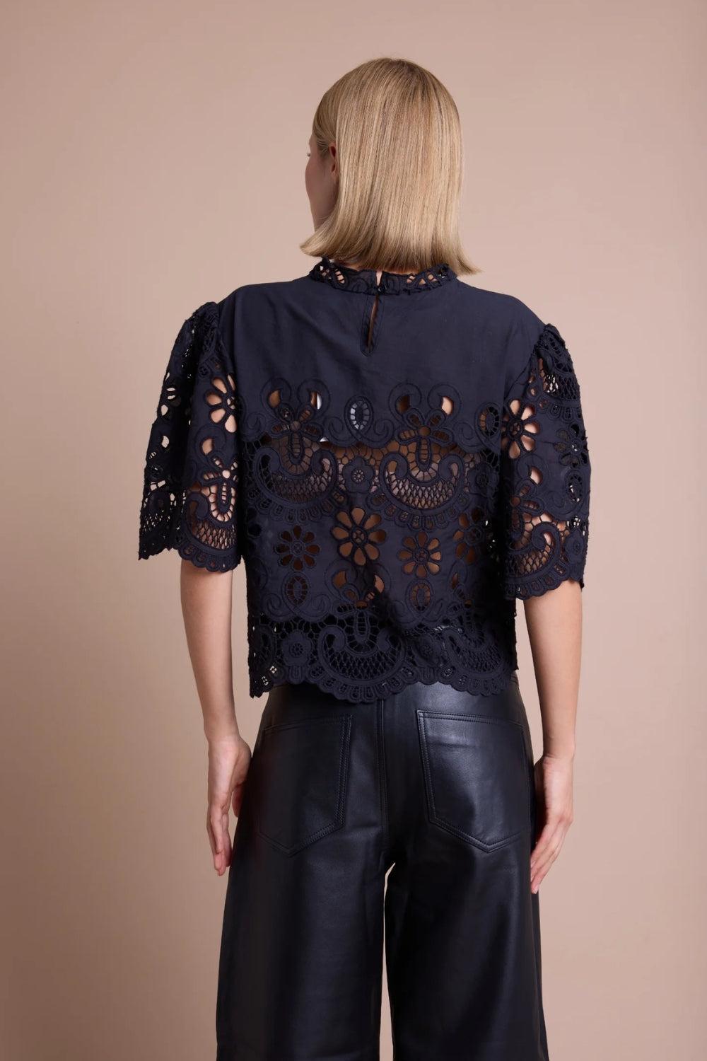 Victoria Lace Black