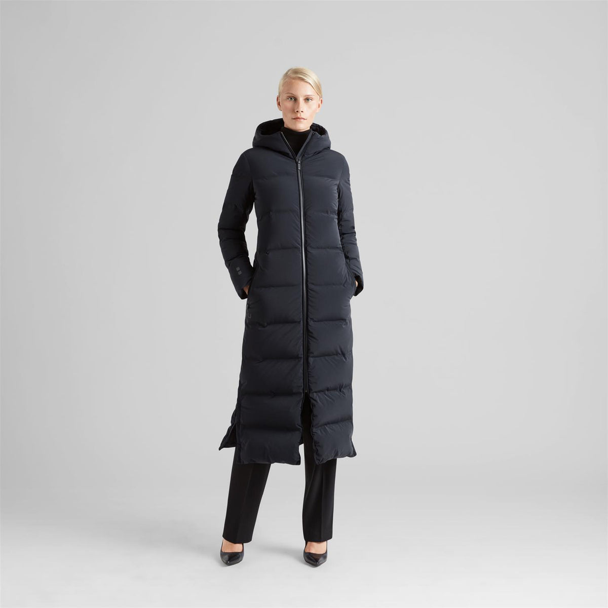 W Infinity Down Coat black