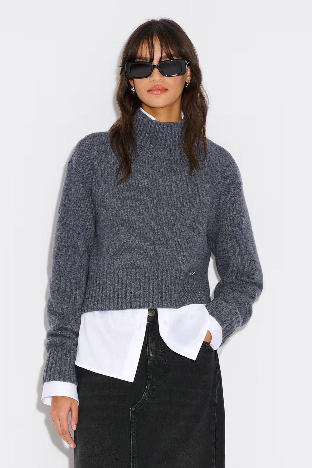 W. Wool Cropped Turtleneck Blue