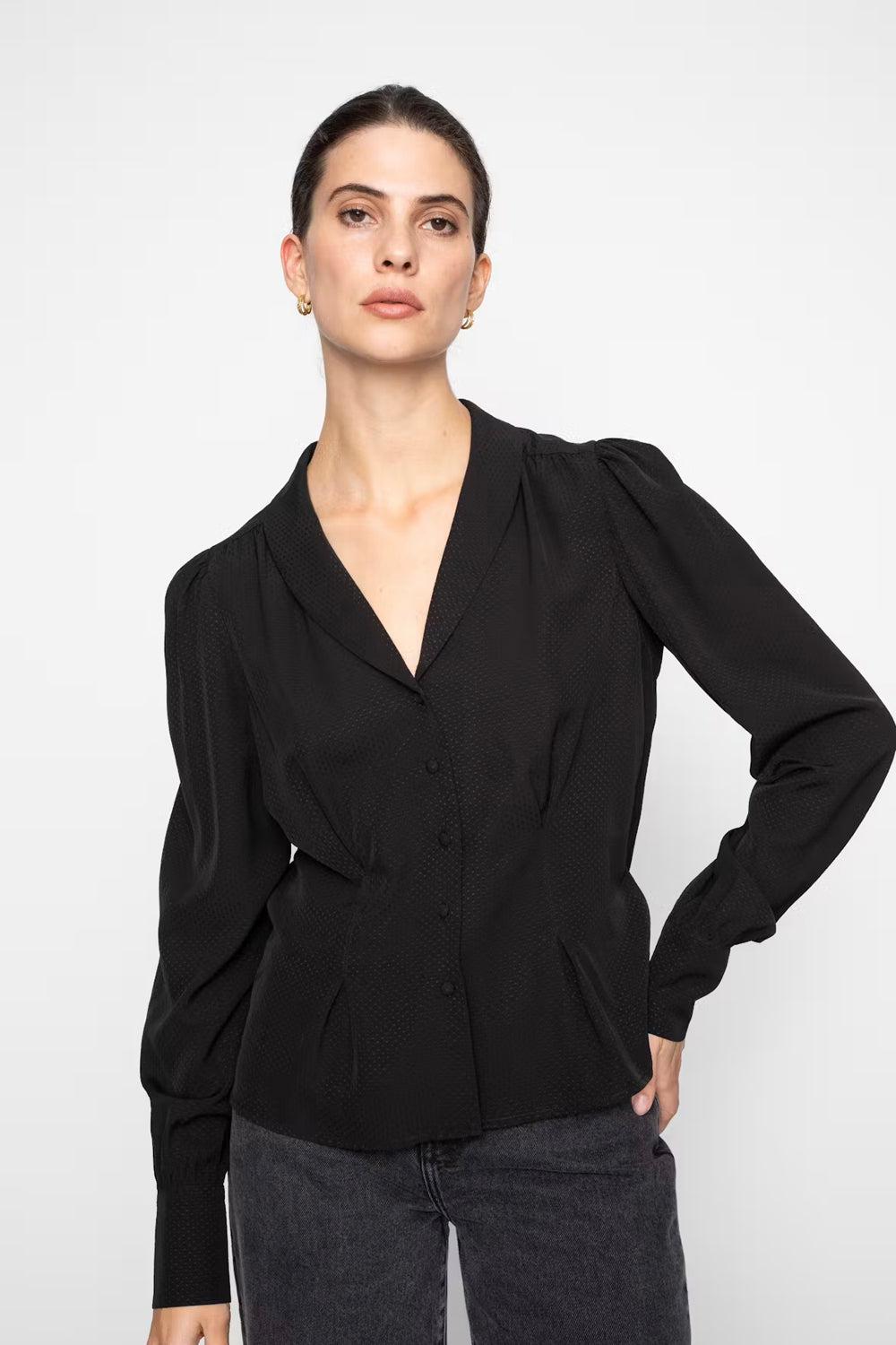 Ylva Blouse black