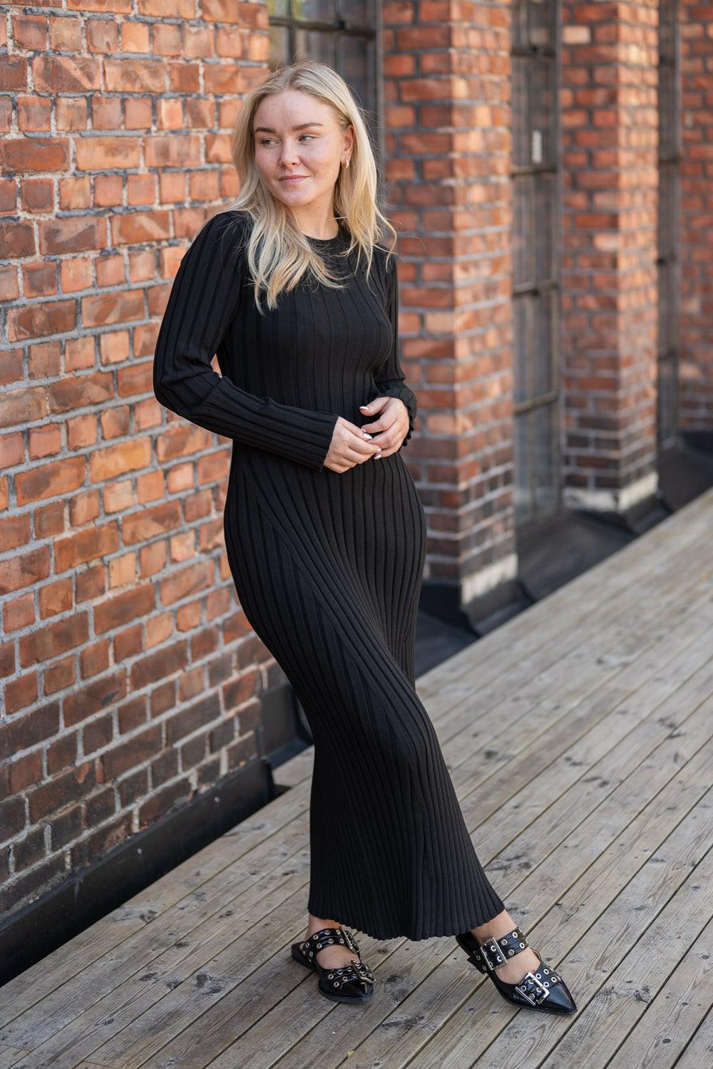 Zaneta Knit Dress Black