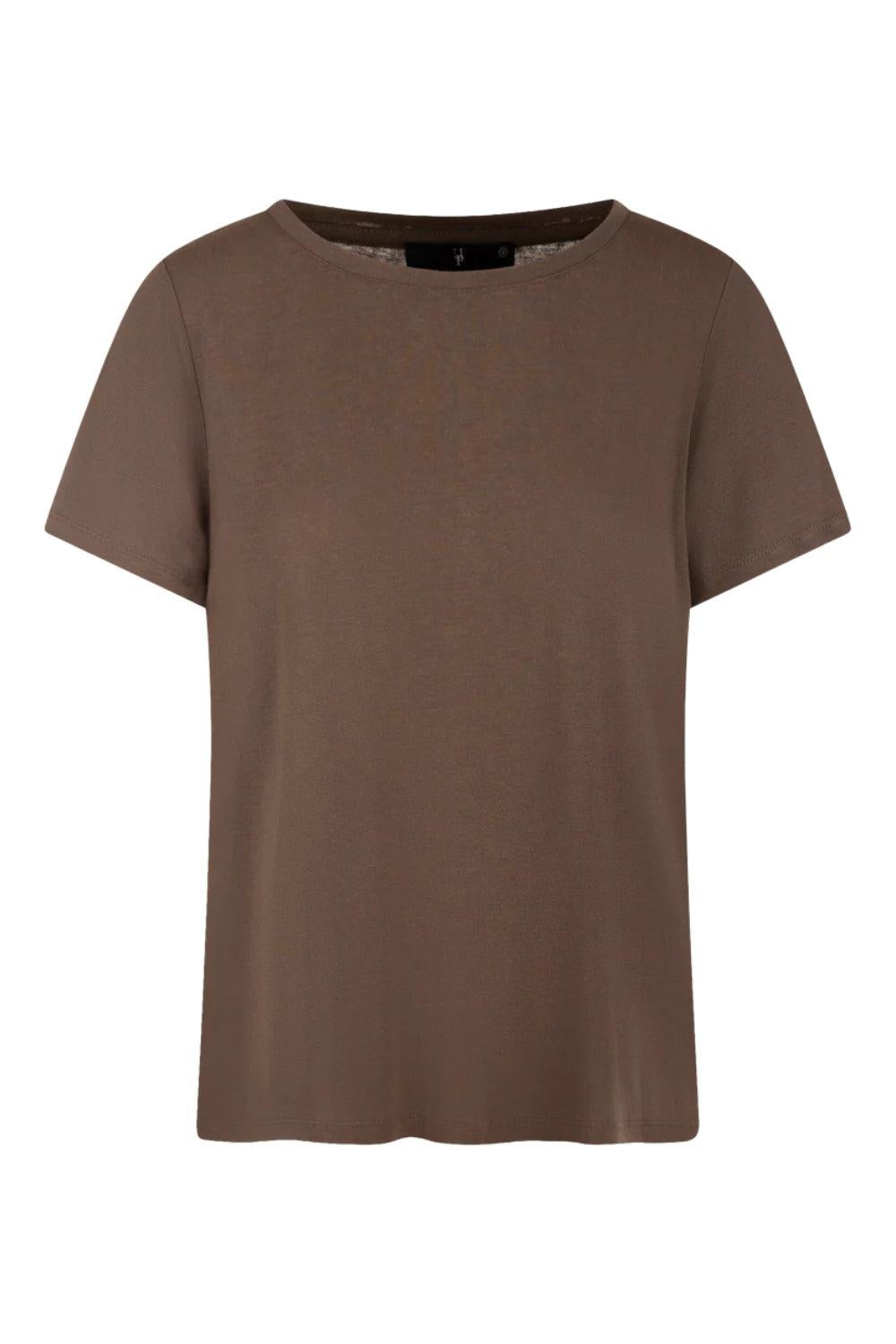 Zaneta Tee Brown