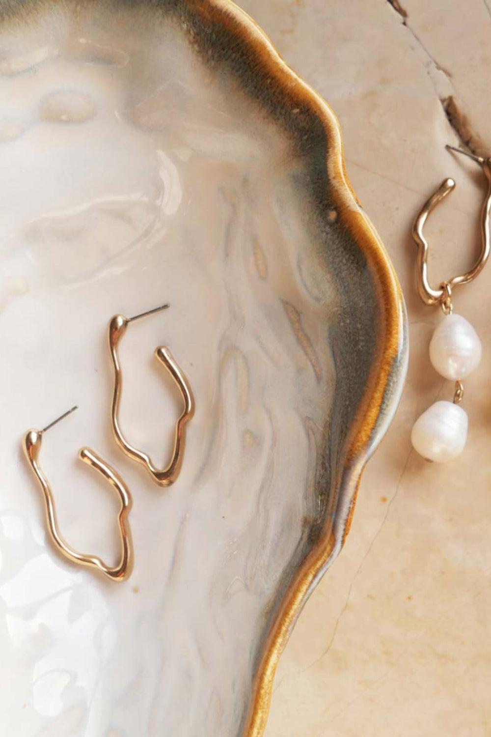 øredobb 38mm sculpured creol raw gold